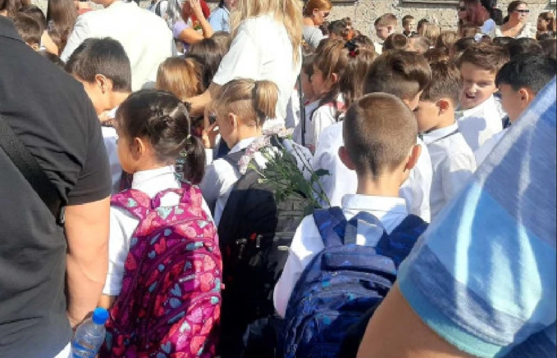 Икономистите с 12 мерки за по-добро училищно образование, сред тях – скъсяване на ваканциите