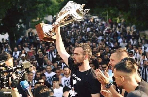 Покана за бира или чаша вино: Спортният директор на Локо се среща с фенове