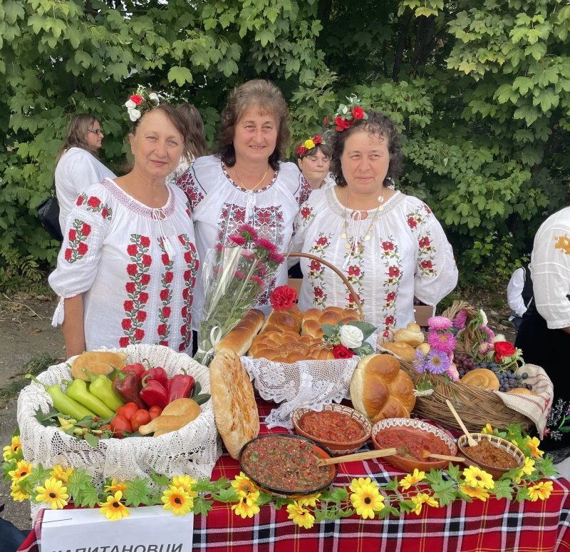 Празникът на лютеницата и хляба в Ясен бе празник на българското