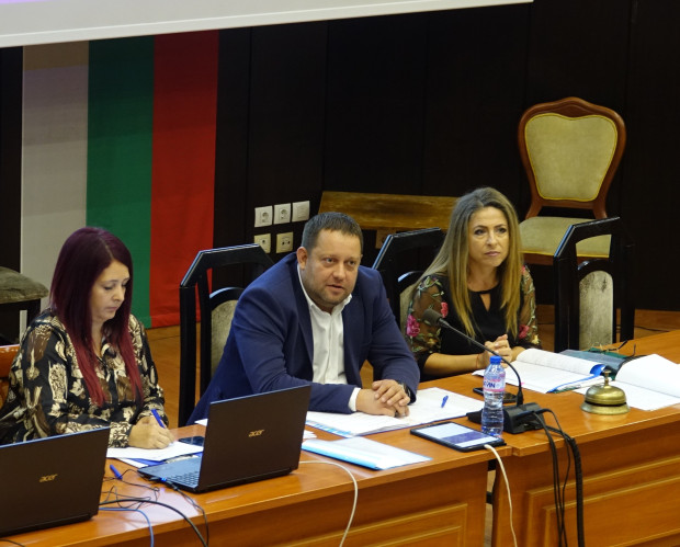 Общинският съвет приет бюджета на Варна за 2023 г. 32