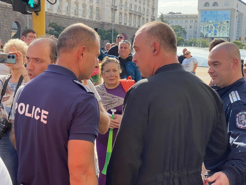 Провокатор в расо бе отстранен от протеста на земеделците