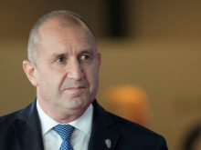 Румен Радев отново критикува кабинета от Ню Йорк: Държава не се управлява с бягство от отговорност