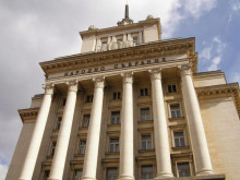 Референдум за 3 март: Инициативен комитет внася заявление в парламента