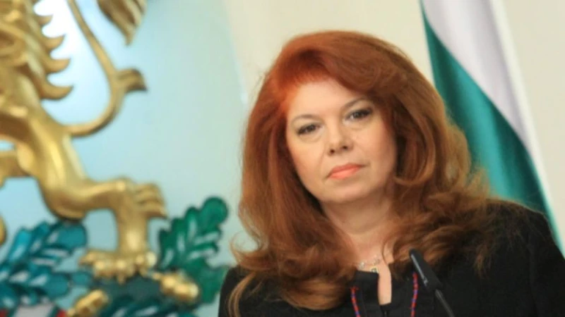 Илияна Йотова ще участва в честванията във Велико Търново на Деня на независимостта