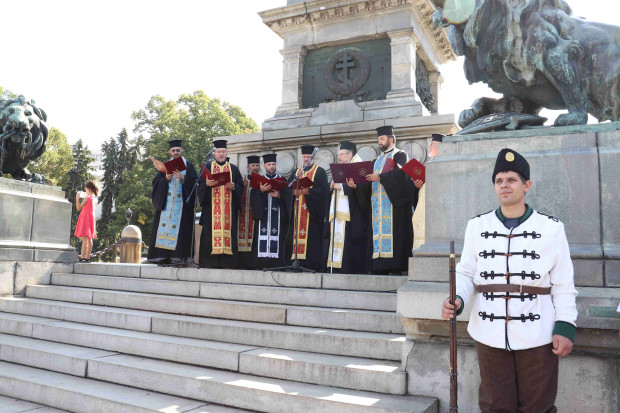 TD С тържество пред паметника на Свободата в Русе бяха отбелязани