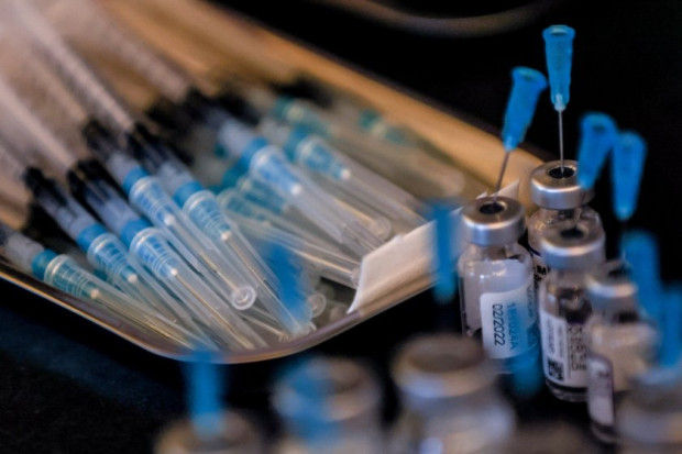 Пик на търсенето на ваксини срещу грип Фармацевти предупреждават че