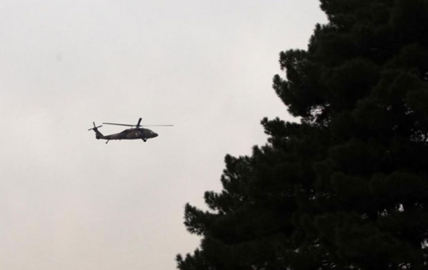 Продължават огледите на мястото край Гърмен, където е паднал хеликоптерът.