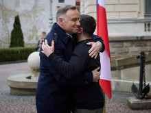 Полша е подготвила транзитни коридори за украинско зърно, но няма да премахне забраната за внос