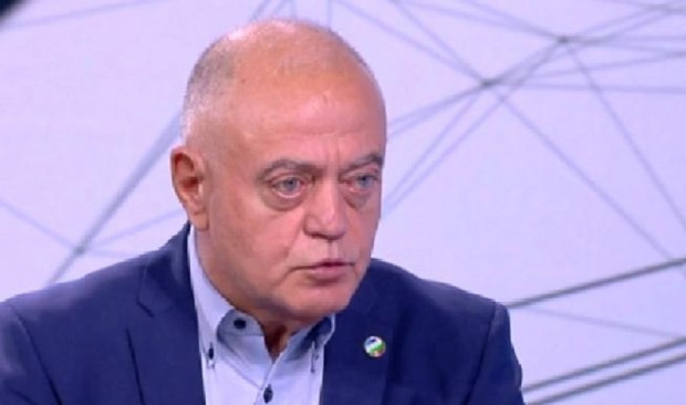 Ген  Атанас Атанасов поиска оставката на председателя на ДАНС Пламен Тончев Това