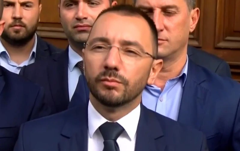 Журналистка: Издигането на Антон Хекимян за кандидат-кмет е огромен публичен проблем