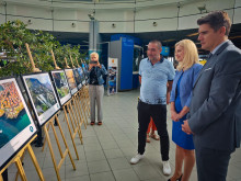 Министърът на туризма откри тематична изложба на Летище София
