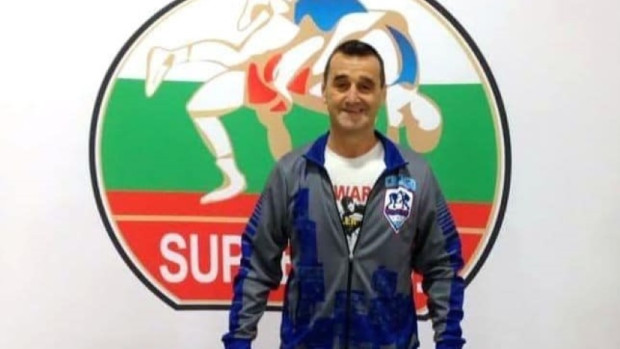 </TD
>Световният вицешампион за ветерани в класическата борба Любомир Ламбов е претърпял