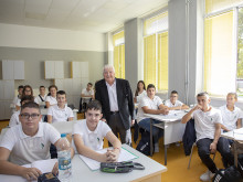 Проф. Минко Балкански: Няма друг път освен образованието, за да пребъде е...