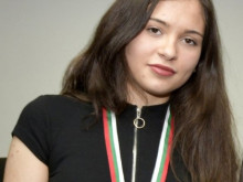 Българка се движи втора на Световното по шах до 20 години
