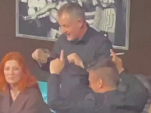 Билалов върти гюбеци в чалготека