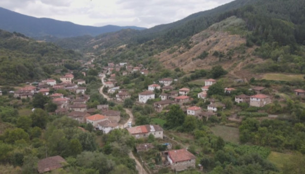 В планинското село Голешово над Сандански се роди бебе за