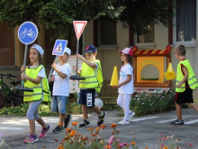 Показват на ученици в Пловдив как да пресичат безопасно