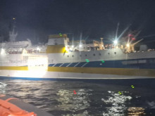 Италианската брегова охрана спаси 177 души от горящ ферибот с мигранти край Лампедуза