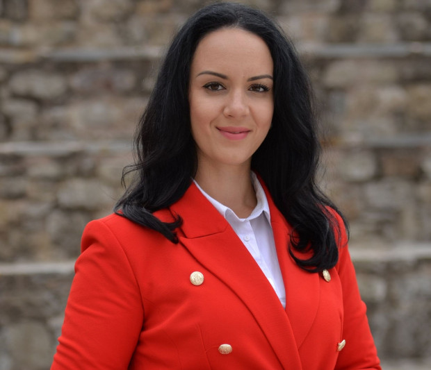 </TD
>Румяна Толова е кандидат за общински съветник от местна коалиция