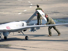 Производителят на дронове Bayraktar ще завърши заводът си в Украйна до кр...