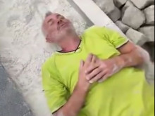 При разходка: Пловдивчанин се натъкна на мъж, легнал на "Даме Груев"