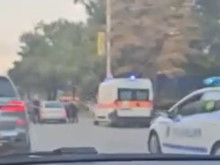 Три коли катастрофираха в Пловдив, на място има линейка и полиция