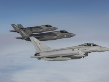 Великобритания разполага изтребители Typhoon в Полша, за да защитят източния фланг на НАТО от Русия