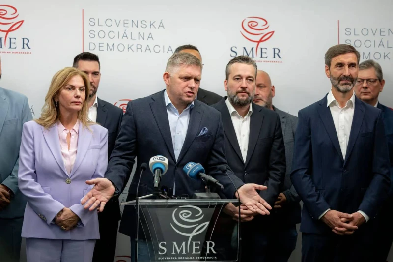 Politico: След победата на проруския бивш премиер Роберт Фицо в Словакия се задава коалиционното надлъгване