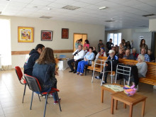Отбелязаха Международния ден на възрастните хора в Дома "Св. Петка" в Благоевград