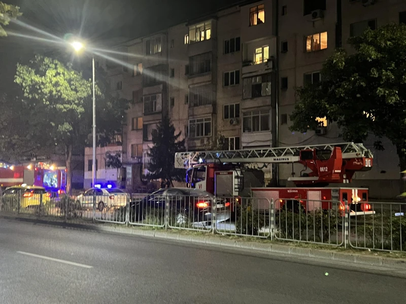 Пловдивчанка: Нещо се случва - 4 пожарни, полиция и линейки хвърчат през главен булевард