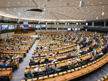 ЕП прие на първо четене законопроект в защита на журналистите и медиите
