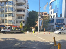 Ремонтират компрометиран тротоар в района на бул. "Св. Св. Кирил и Методий" в Благоевград