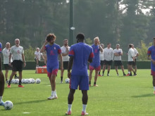 Милан с тренировка под звуците на агитката на Борусия Дортмунд