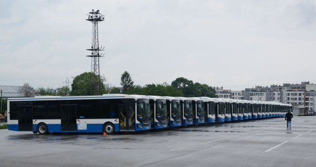 Шест нови електробуса вече возят пътници по варненските улици Те