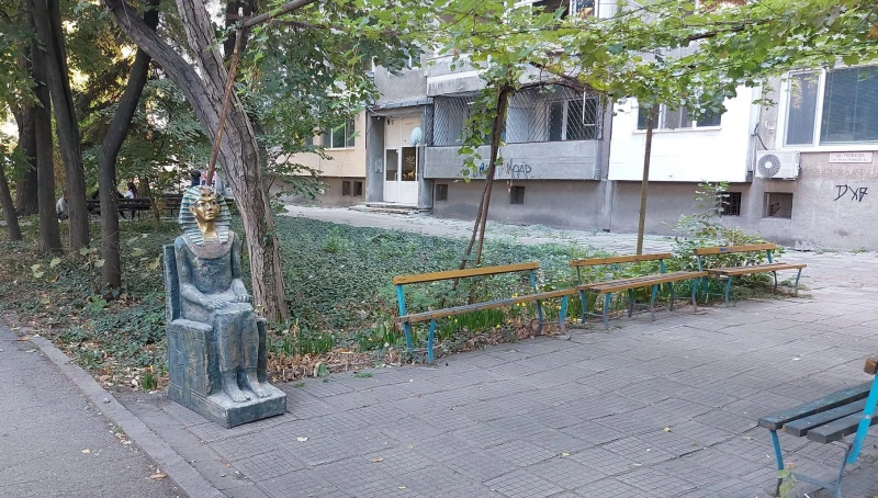 Тутанкамон се появи на улица в Пловдив