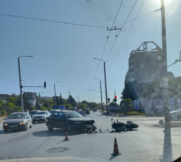 За неприятен инцидент на кръстовището на бул Република и бул