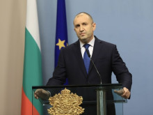 Радев: България категорично заклеймява терористичните атаки срещу Израел