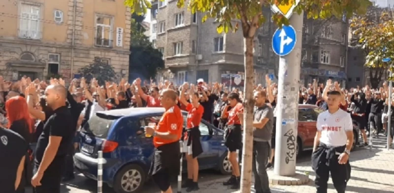 СДВР: 16 души са задържани след мача между Левски и ЦСКА в София 