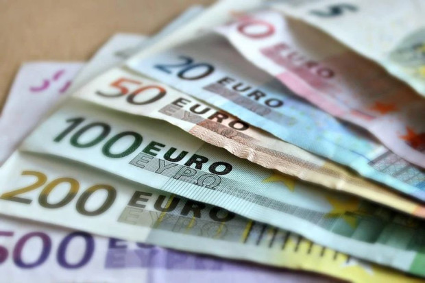 България записа официално нова дата за приемане на еврото -
