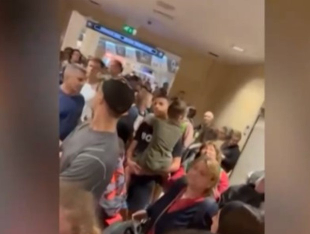 56 българи прекараха нощта на летището в Тел Авив Сега