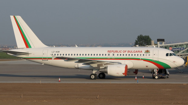Правителственият самолет вече лети към България а по първоначална информация на