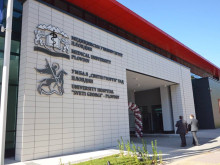 Битката за ректор на Медицинския университет загрубя