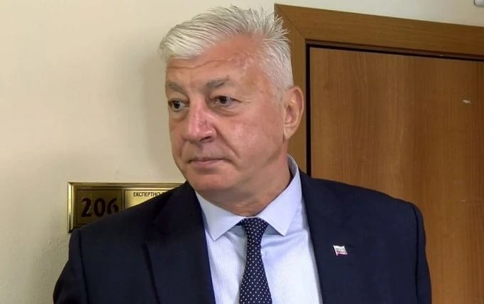 Асен Василев отказа 20 милиона на Зико