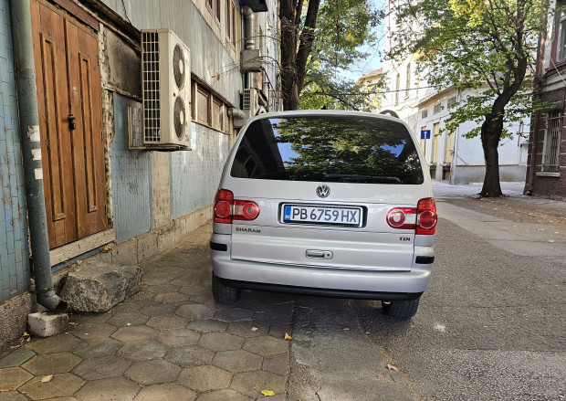 TD Читател на Plovdiv24 bg ни изпрати сигнал свързан с поредно паркиране