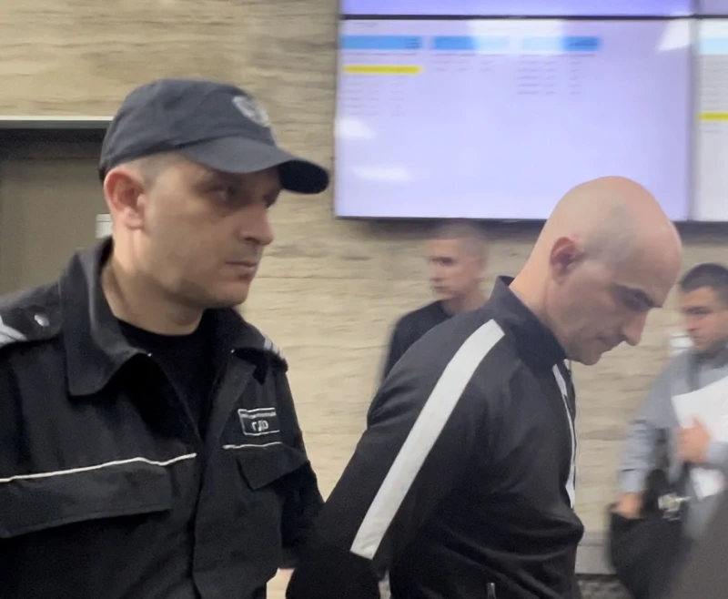 Залятата с киселина в Пловдив гадателка поиска 100 бона