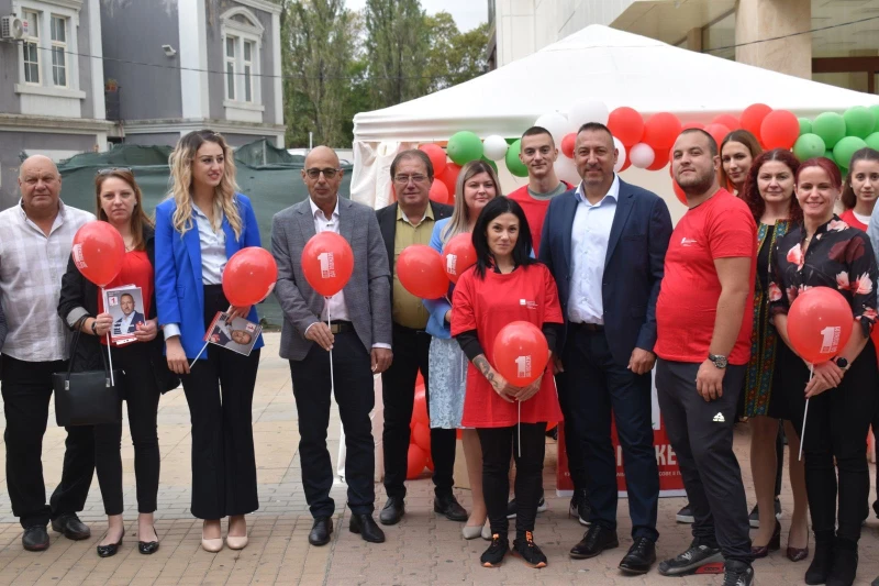 Петко Чирпанлиев откри предизборна шатра на БСП