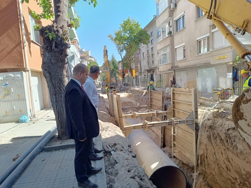 И областният управител вдигна ръцете от ремонта на ул. "Петър Стоев" в Пловдив