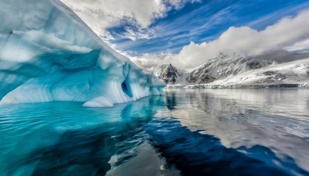 Повече от 40 от ледените рафтове на Антарктида са се