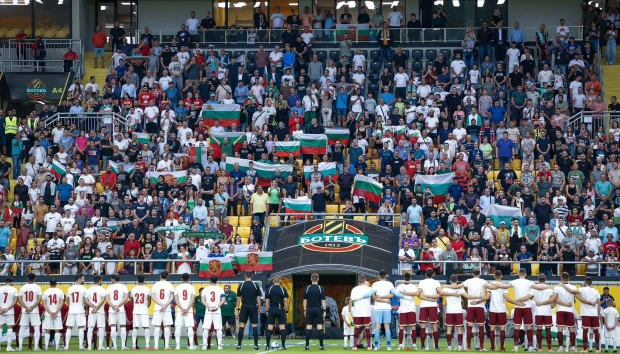 За разлика от мача в Пловдив - празен стадион на България срещу Литва
