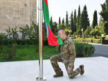 Алиев издигна знамето на Азербайджан в Нагорни Карабах